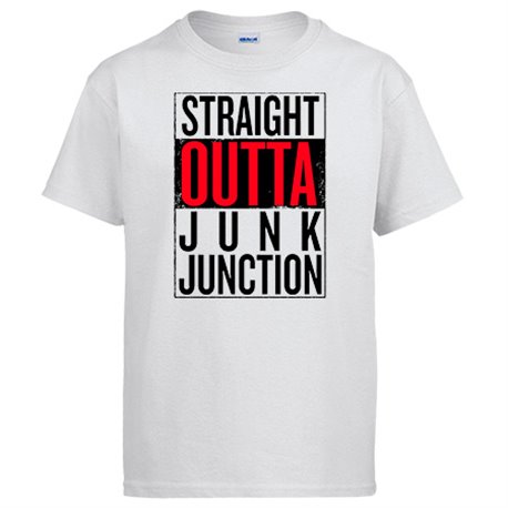 Camiseta Straight Outta Junk Junction