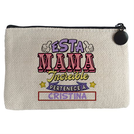 Monedero personalizable con nombre ejemplo Esta mamá increíble pertenece a Pablo y Carlos