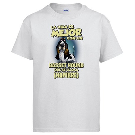 Camiseta la vida es mejor con un perro raza Basset Hound blanco y negro que se llama personalizable con nombre